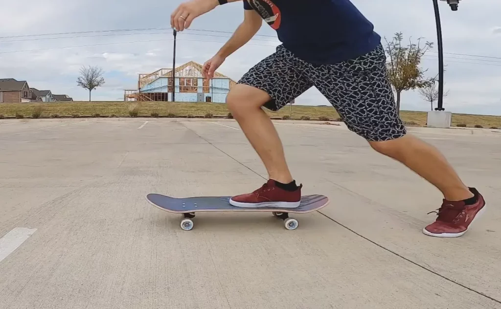 which foot to push with on skateboard