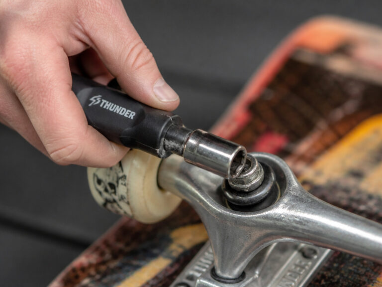 How to Balance on a Skateboard: Step-by-Step